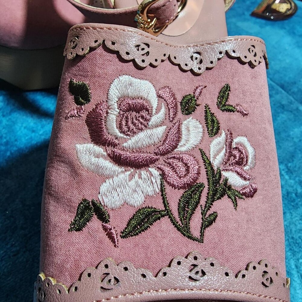 Pink Embroidered Platform Sandals - Picture 3 of 5